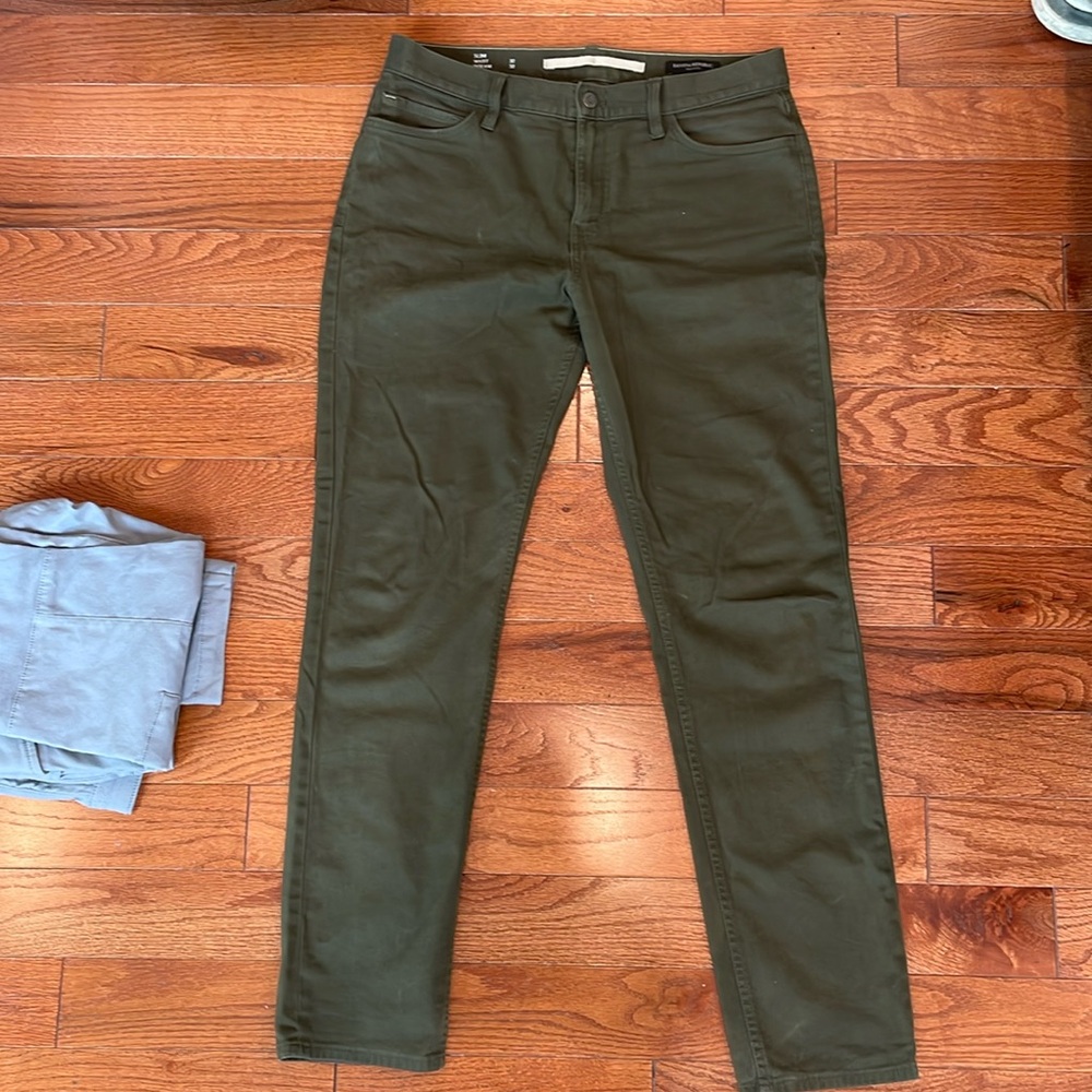 Banana Republic Men’s Traveler Jeans